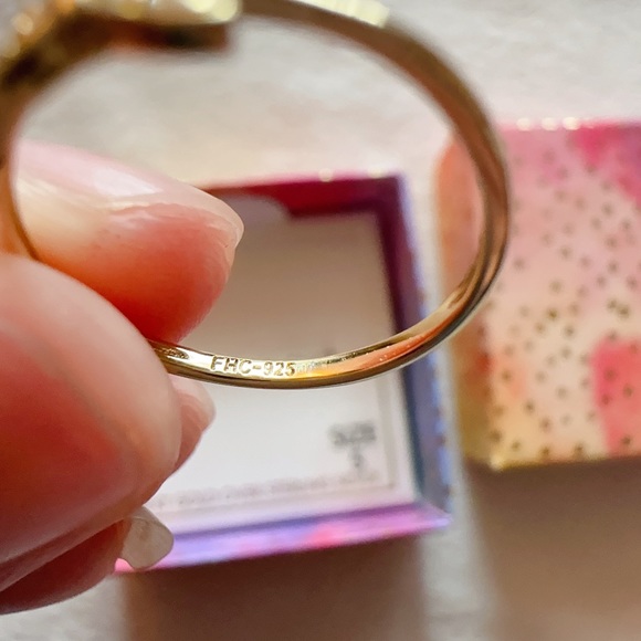 Emma Madison 18kt gold over sterling silver butterfly diamond prave Ring Size 5 - Picture 3 of 8